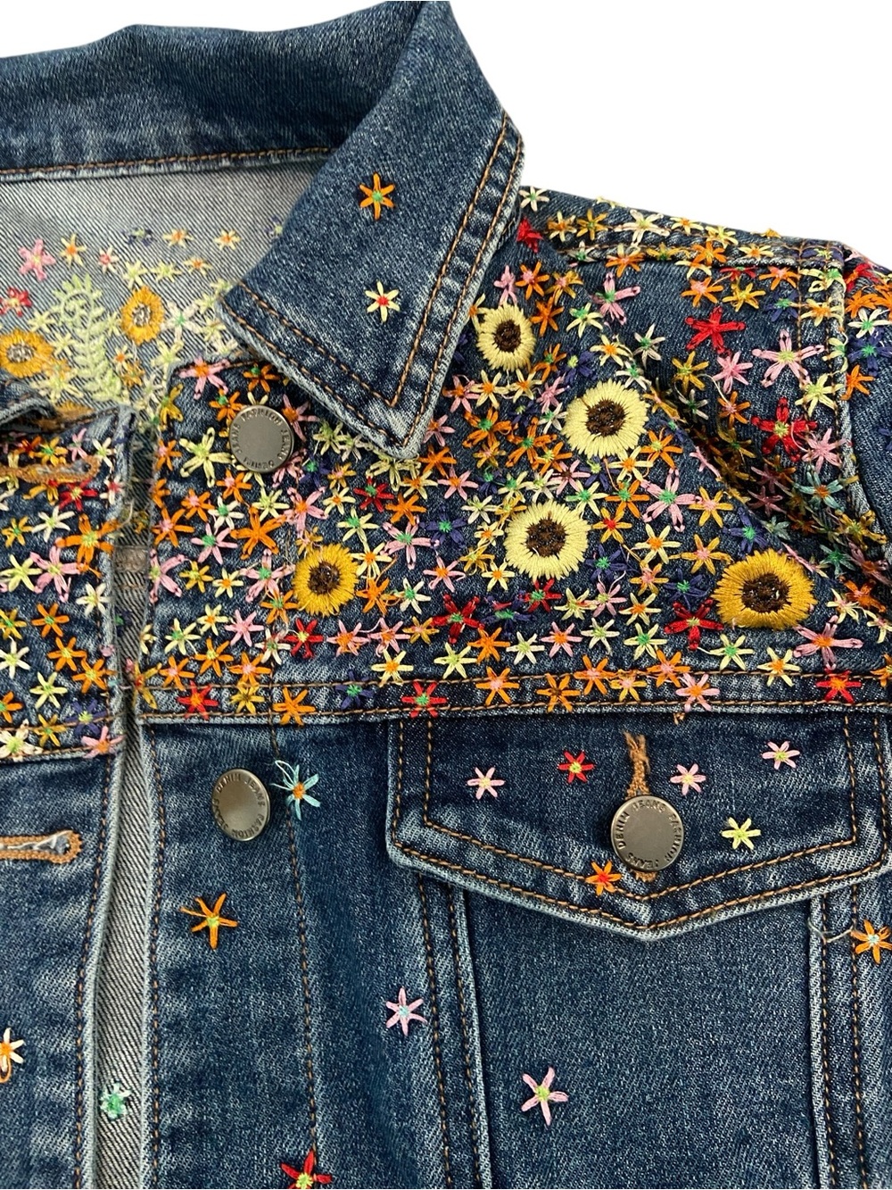 Denim Embroidered Jeans Jacket. Women Med. EUC